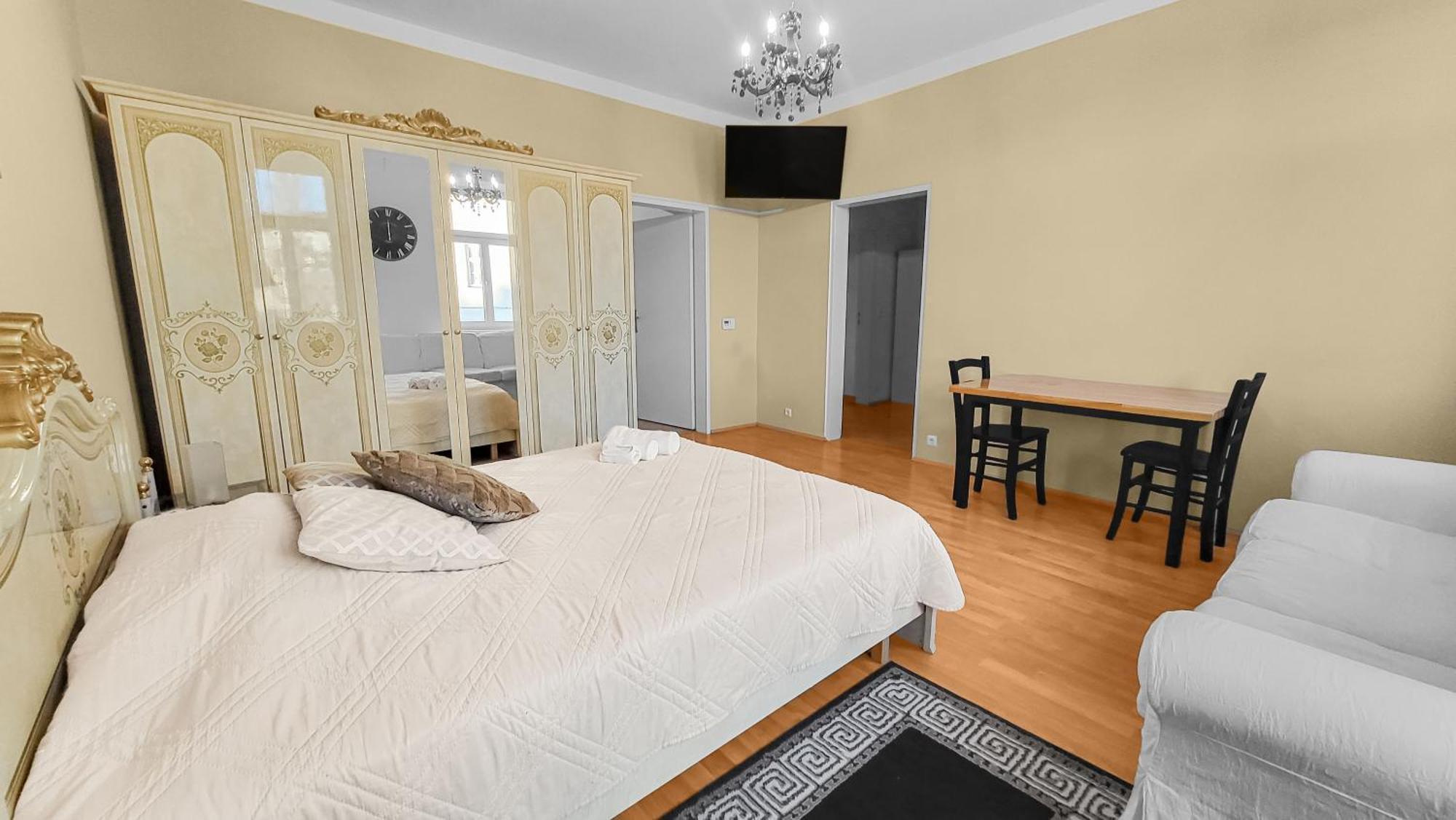 Davidov Stays Danube Vienna Room photo